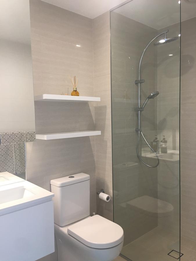 Panoramic Views In Luxurious Brand New Apartment Сидни Екстериор снимка